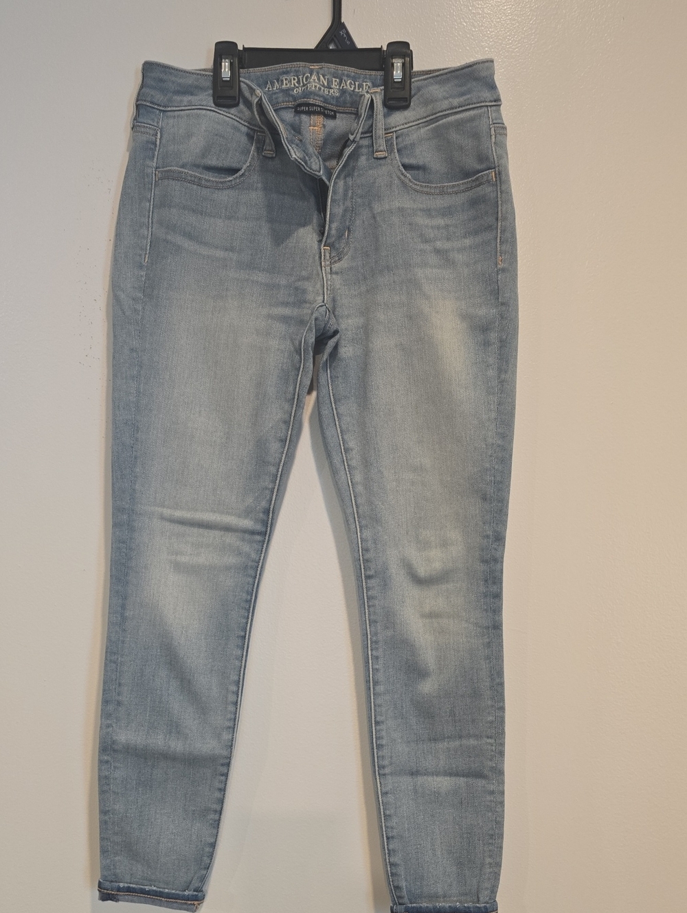 American Eagle Outfitters Light Blue Skinny Jeans